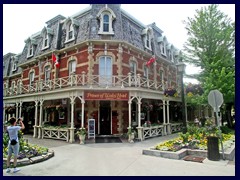 Niagara on the Lake - Prince of Wales Hotel, Queen St 